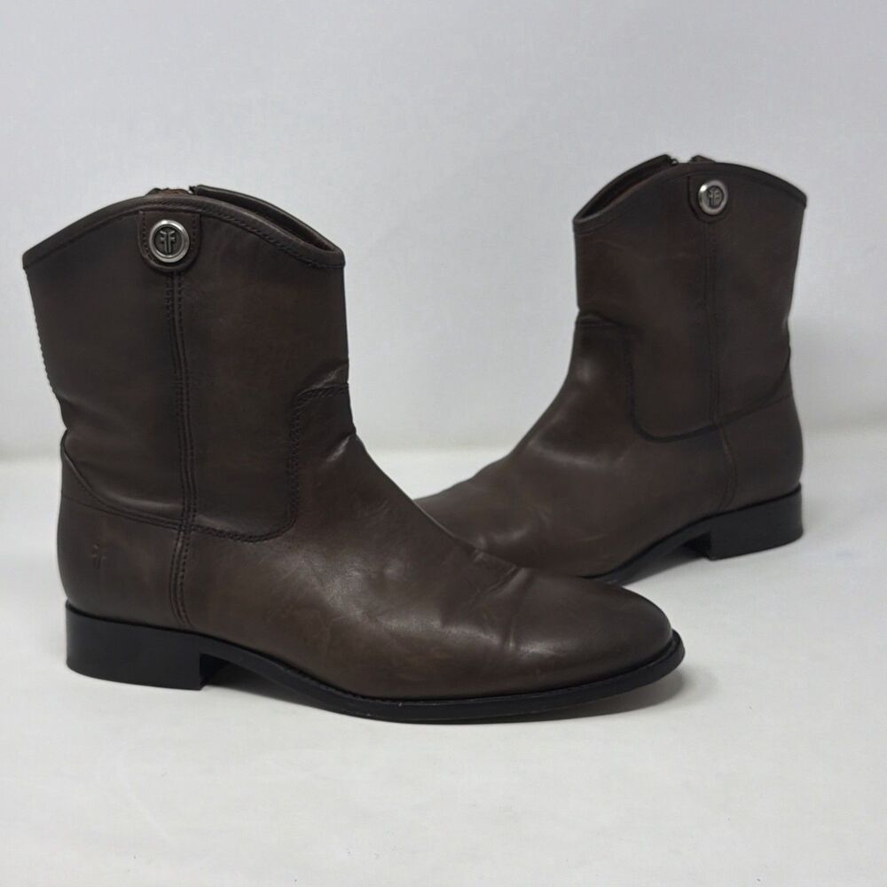 Frye Women’s 8B Brown Leather Short Harness Western Ankle Boots 3477898